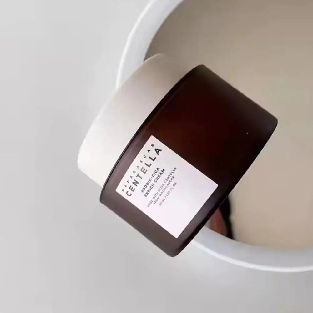 Crème Enrichie Centella de Madagascar – SKIN1004 (50ml)